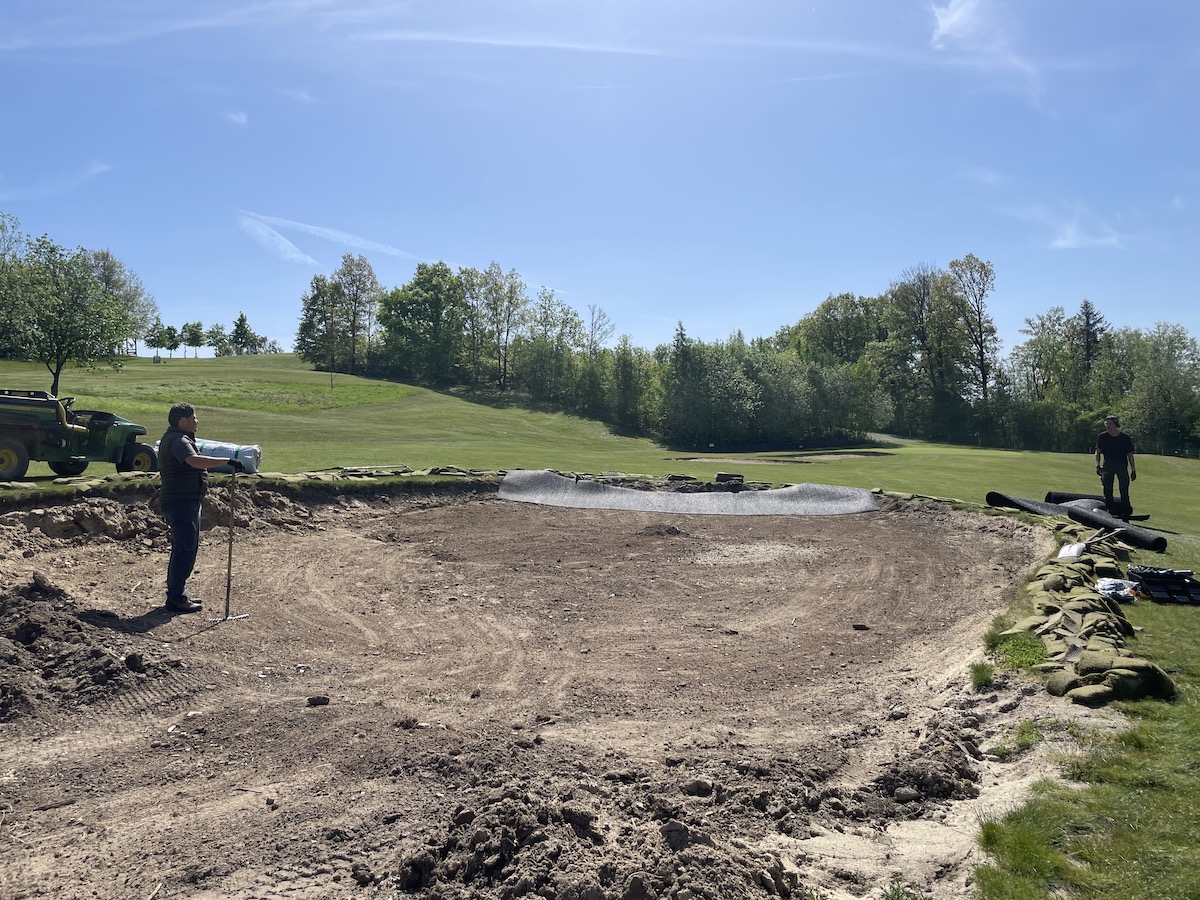 liner for bunkers